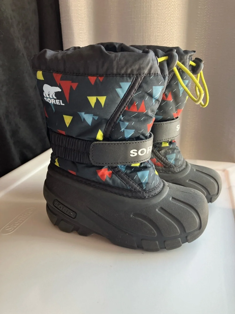 Sorel Youth Flurry™ Print Winter Insulated Snow Boots size 10 girls or boys